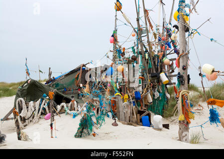 DEU, Germany, Schleswig-Holstein, North Sea,  Amrum island, elaborate barrack made by the artist Otfried Schwarz, named Pancho, Stock Photo