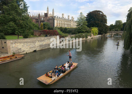 punting in Cambridge  Cambridge punts Stock Photo