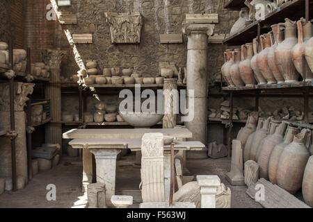 Pottery issued from excavations of Pompeii, Italy Stock Photo