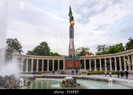 VIENNA, AUSTRIA - SEPTEMBER 26, 2015: tourists near Soviet War Memorial in Vienna (Heldendenkmal der Roten Armee, Heroes Monumen Stock Photo