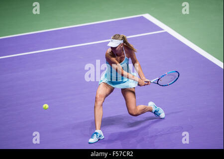 Singapore. 29th Oct, 2015. Maria Sharapova of Russia against Flavia Pennetta of Italy  during singles round robin in group white of BNP Paribas WTA Finals Singapore 2015 at Singapore Indoor Stadium, Singapore, 29 Oct 2015 Credit:  Ike Li/Alamy Live News Stock Photo