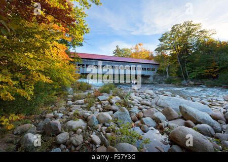 Albany covered bridge over the Swift River,  the Kancamagus Highway, New Hampshire, New England USA Stock Photo