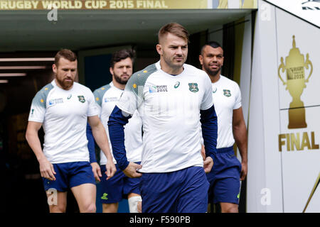 Twickenham Stadium, London, UK. 30th Oct, 2015. Australian team Captain's Run ahead of the Final against New Zealand to be held on October 31st. Drew Mitchell leads his back-three team mates onto the pitch for the session Credit:  Action Plus Sports/Alamy Live News Stock Photo