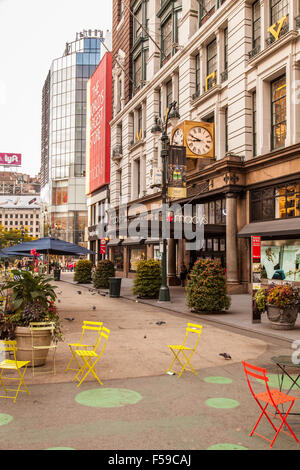 Macy's Department store, Herald Square on Sixth Avenue, Manhattan, New York City, United States of America. Stock Photo