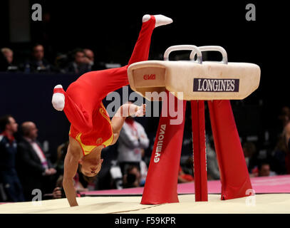 Glasgow, Scotland. 30th Oct, 2015. Xiao Ruoteng of China falls from the pommel horse during the men's All-Around final at the 46th World Artistic Gymnastics Championships in Glasgow, Scotland, Great Britain on Oct. 30, 2015. Credit:  Han Yan/Xinhua/Alamy Live News Stock Photo