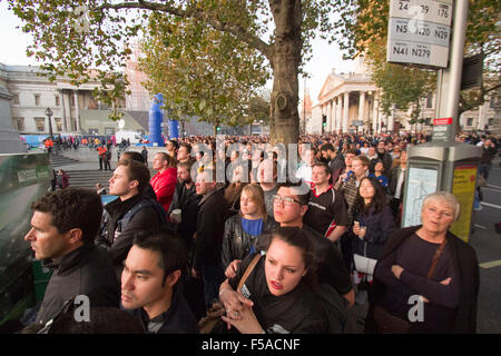 London UK. 31st October 2015. Thousands of fans packed Trafalgar Square fanzone to watch the 2015 RWC Final between Australia and New Zealand Credit:  amer ghazzal/Alamy Live News Stock Photo