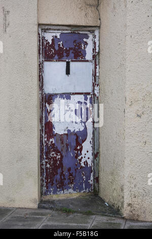 Access denied, denial of access, email blocked, barrier concept. Neglected and forgotten doorway in Cambourne, Cornwall. Stock Photo