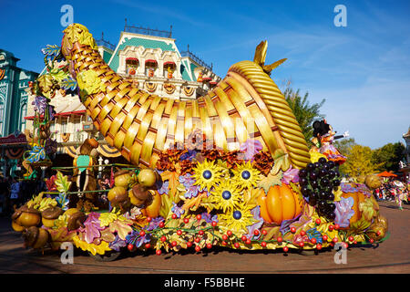 Halloween Parade Along Main Street Disneyland Paris Marne-la-Vallee Chessy France Stock Photo