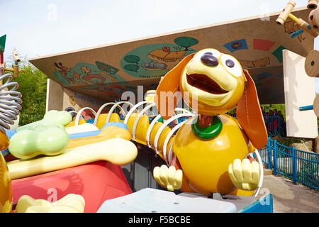 Slinky dog zigzag store spin