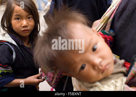 Portrait of a Black Hmong children in Sapa Vietnam. Lao Cai Province, Northern Vietnam Stock Photo