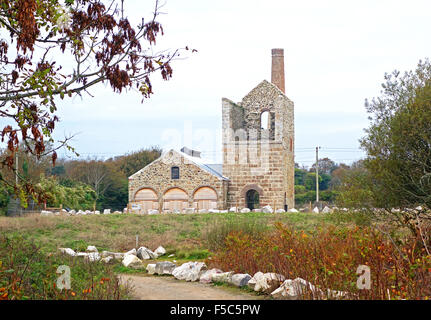 A restored engine house at the old Wheal Busy tin mine near Redruth in Cornwall, UK Stock Photo