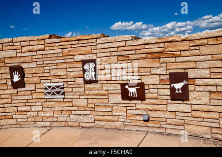 Commemorative wall and Statue of the Pueblo Indians in the Mesa Verde Nation Park near Taos New Mexico Stock Photo