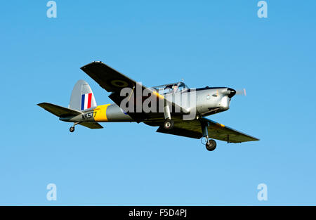 DHC 1 Chipmunk T10 at Wellesbourne Airfield, UK (WK577. G-BCYM) Stock Photo