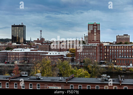 Manchester, New Hampshire, USA Skyline on the Merrimack River Stock ...