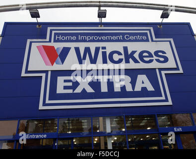 Branch of Wickes Extra DIY superstores in Somerset, England Stock Photo