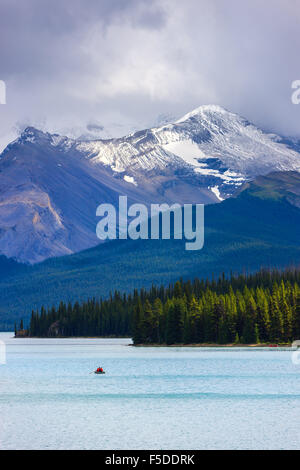 Maligne Lake in Jasper NP, Alberta, Canada Stock Photo