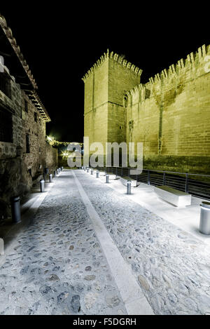 Juan Fernandez de Heredia fortified palace by night. Mora de Rubielos, Comarca of Gudar-Javalambre, Teruel, Aragon, Spain Stock Photo