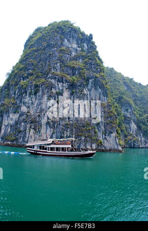 Picturesque sea landscape. Ha Long Bay, Vietnam Stock Photo