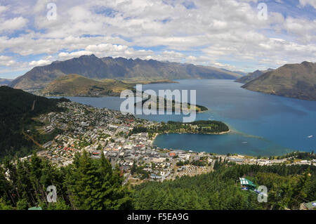 Scenic view of lake Wakatipu from skyline gondola, Queenstown, South Island, New Zealand Stock Photo