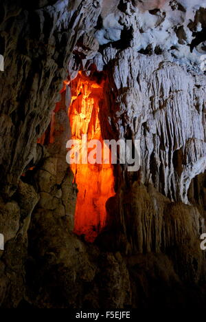 Hang Sung Sot Grotto (Cave of Surprises), Halong Bay, Vietnam Stock Photo