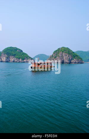 Picturesque sea landscape. Ha Long Bay, Vietnam Stock Photo