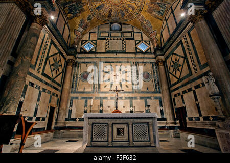 Altar in the Baptistry of the Duomo, central cathedral of Florence, Italy,Baptistery interior Florence, Italy Stock Photo