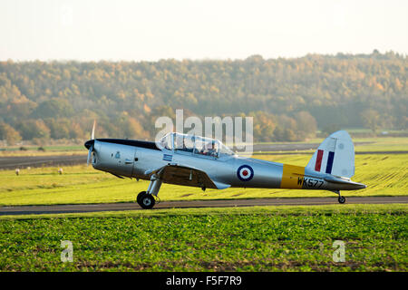 DHC 1 Chipmunk T10 at Wellesbourne Airfield, UK (WK577. G-BCYM) Stock Photo