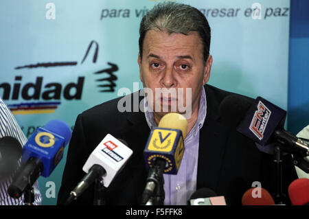 Caracas, Venezuela. 3rd Nov, 2015. Timoteo Zambrano, the international coordinator of the campaign command of Democratic Unity Roundtable (MUD), addresses a press conference in Caracas, Venezuela, on Nov. 3, 2015. According to local press, Timoteo Zambrano responded Tuesday on the comments of the President of the National Electoral Council (CNE) of Venezuela Tibisay Lucena on the international observation of the upcoming elections on Dec. 6. Credit:  Boris Vergara/Xinhua/Alamy Live News Stock Photo