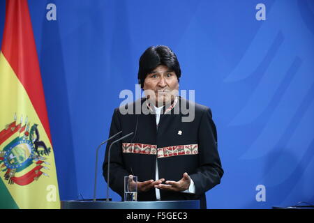 Berlin, Germany. 04th Nov, 2015. Bolivian President Juan Evo Morales Ayma meets Chancellor Angela Merkel for official visit to Germany, received with military honours at Credit:  Jakob Ratz/Pacific Press/Alamy Live News Stock Photo