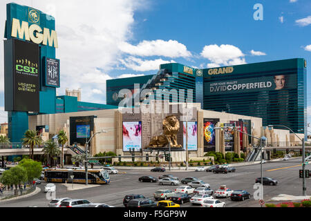 File:Tropicana - Las Vegas Boulevard intersection.jpg - Wikimedia