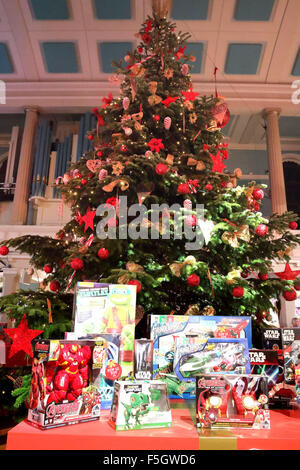 London, UK. 04th Nov, 2015. Dream Toys Launch 2015 held at St Mary's Church, Marylebone, London on November 4th 2015  Featuring the Toy Retailers Association's 'Top 12 Toys for Christmas 2015'   Credit:  KEITH MAYHEW/Alamy Live News Stock Photo