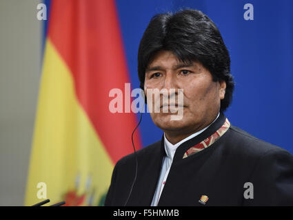 Berlin, Germany. 04th Nov, 2015. Bolivian President Evo Morales Ayma in the German Federal Chancellery in Berlin, Germany, 04 November 2015. Photo: RAINER JENSEN/dpa/Alamy Live News Stock Photo