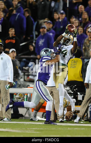 Manhattan, Kansas, USA. 05th Nov, 2015. Baylor Bears wide receiver Chris Platt (14) in action during the NCAA Football game between the Baylor Bears and the Kansas State Wildcats at Bill Snyder Family Stadium in Manhattan, Kansas. Kendall Shaw/CSM/Alamy Live News Stock Photo