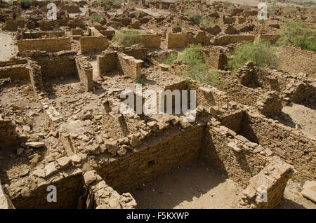 Ruins of houses in kuldhara, jaisalmer, rajasthan, india, asia Stock Photo