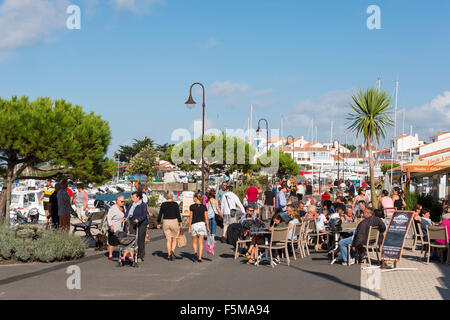 Noirmoutier Island (off the Atlantic coast of France): town centre of Noirmoutier-en-l'Ile Stock Photo