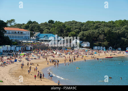 Noirmoutier Island (off the Atlantic coast of France): beach 'plage des Dames' Stock Photo