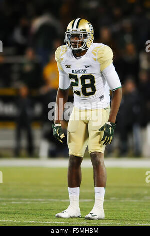 Manhattan, Kansas, USA. 05th Nov, 2015. Baylor Bears safety Orion Stewart (28)in action during the NCAA Football game between the Baylor Bears and the Kansas State Wildcats at Bill Snyder Family Stadium in Manhattan, Kansas. Kendall Shaw/CSM/Alamy Live News Stock Photo