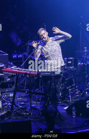 Manchester, UK. 6th November, 2015. Flawes perform live in Manchester at Albert Hall supporting Ella Eyre. Credit:  Simon Newbury/Alamy Live News Stock Photo