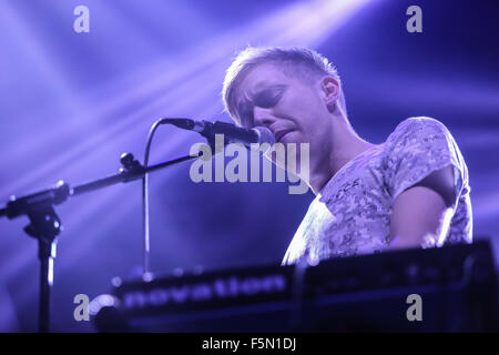 Manchester, UK. 6th November, 2015. Flawes perform live in Manchester at Albert Hall supporting Ella Eyre. Credit:  Simon Newbury/Alamy Live News Stock Photo