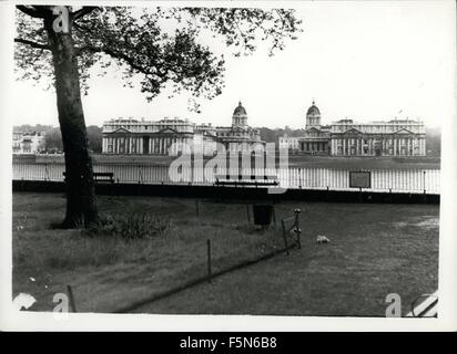 1972 - Greenwich Palace The view from across the river showing the fine buildings of Greenwich Palace, once a hospital and now the Royal Naval College. First the site of a Palace in 1428, it was the favourite Royal Palace of the Tudors. Many famous architects had a hand in designing the building and much of it, including the twin domes, is the work of Sir Christopher Wren, one surmounts the famous Painted Hall and the other the Chapel. The Queen House built by Inigo Jones in 1635 in the background between the two Coupola Towers. © Keystone Pictures USA/ZUMAPRESS.com/Alamy Live News Stock Photo