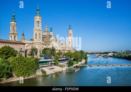 Spain, Aragon, Zaragoza, view of the Baroque style Basilica-Cathedral of Our Lady of the Pillar and her distinctive four towers Stock Photo