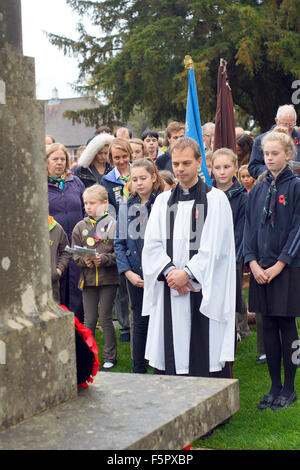 Godalming, Surrey, UK. 08th Nov, 2015. Brownies and Girl Guides at a Remembrance Day service in Godalming in Surrey, UK. Credit:  james jagger/Alamy Live News Stock Photo