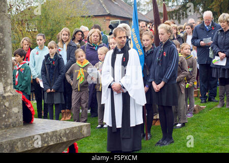 Godalming, Surrey, UK. 08th Nov, 2015. Brownies and Girl Guides at a Remembrance Day service in Godalming in Surrey, UK. Credit:  james jagger/Alamy Live News Stock Photo