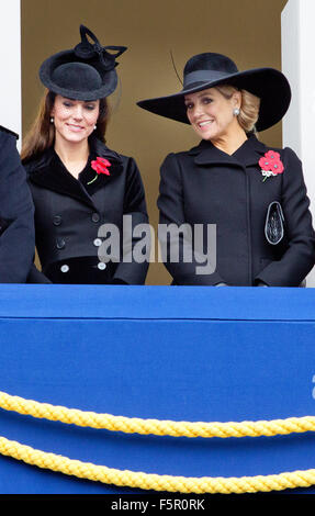 London, Britain. 08th Nov, 2015. Britain's Catherine, Duchess of Cambridge (L), stands alongside Queen Maxima of the Netherlands during a ceremony of Remembrance Day at the Cenotaph in London, Britain, 08 November 2015. Britain observed the annual Remembrance Day on 08 November, in memory of the war dead. Photo: Albert Nieboer/dpa/Alamy Live News Stock Photo