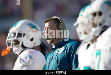 Dolphins interim coach pumped up for debut vs. Titans