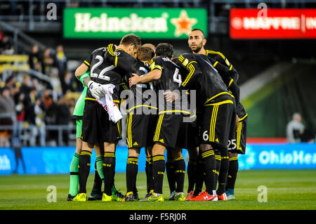 Columbus, Ohio, USA. 08th Nov, 2015. Columbus Crew SC in a huddle before Audi 2015 MLS Cup Playoffs match between Montreal Impact and Columbus Crew SC at MAPFRE Stadium, in Columbus OH. November 8, 2015. Columbus Crew SC won in extra time with an aggregate score of 4 to 3. Photo Credit: Dorn Byg/CSM Credit:  Cal Sport Media/Alamy Live News Stock Photo