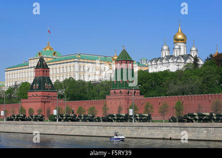 A column of S-300s (anti-aircraft missile system) outside the Kremlin during the 2009 Victory Day Parade in Moscow, Russia Stock Photo