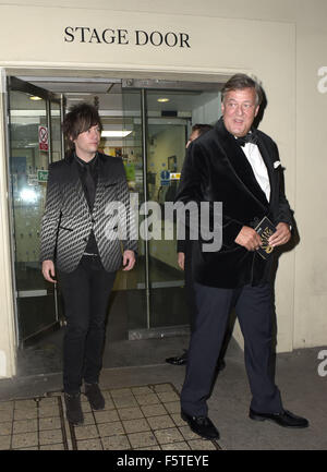 Stephen Fry and partner leaving via stage door  Featuring: Stephen Fry Where: London, United Kingdom When: 08 Sep 2015 Stock Photo