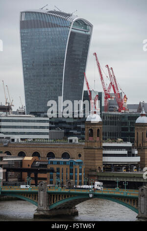 London, UK. 09th Nov, 2015. The City is a forest of cranes, indicating that construction work continues apace around othe city landmarks such as Tower 42 (The Natwest Tower), The cheesegrater (The Leadenhall Building) and the walkie talkie (20 Fenchurch Street). Credit:  Guy Bell/Alamy Live News Stock Photo