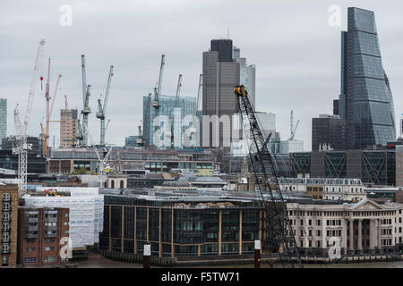 London, UK. 09th Nov, 2015. The City is a forest of cranes, indicating that construction work continues apace around othe city landmarks such as Tower 42 (The Natwest Tower), The cheesegrater (The Leadenhall Building) and the walkie talkie (20 Fenchurch Street). Credit:  Guy Bell/Alamy Live News Stock Photo